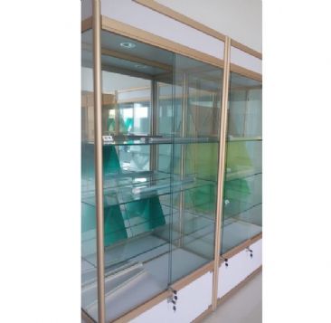 點擊查看詳細(xì)信息<br>標(biāo)題：PVB玻璃中間膜 閱讀次數(shù)：2211